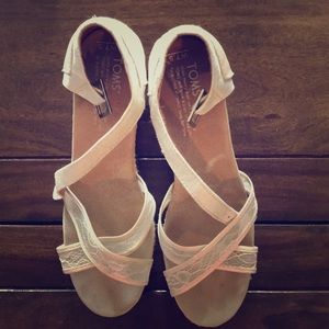 Toms Lace Wedges